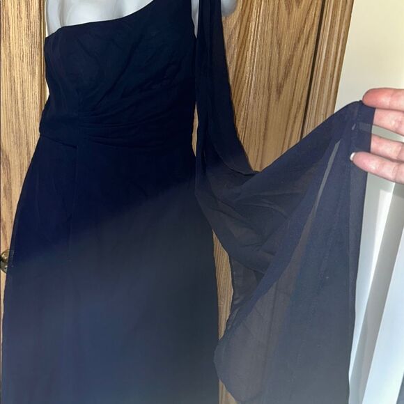 Elegant Navy One-Shoulder Gown with scarf size 11-12 - Picture 3 of 14
